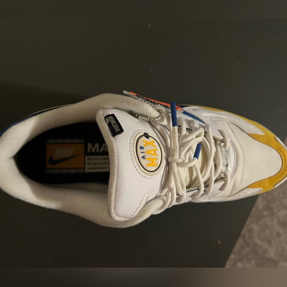 Nike shoes, really liked these but bought too tight of size so didn’t wear much - Picture 2 of 4